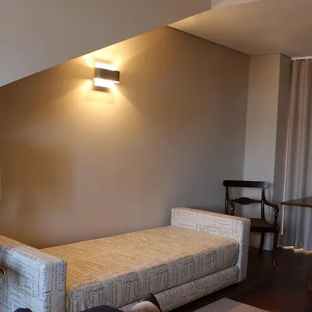 Apartament With History *