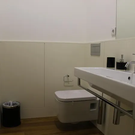 With History Апартаменты *