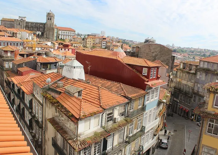 With History Daire Porto