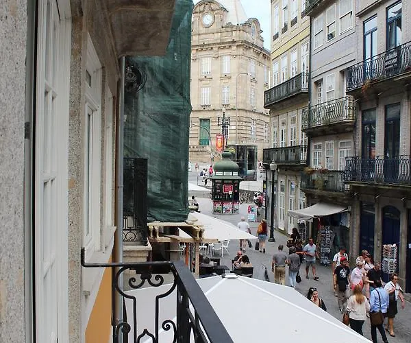 Appartement With History